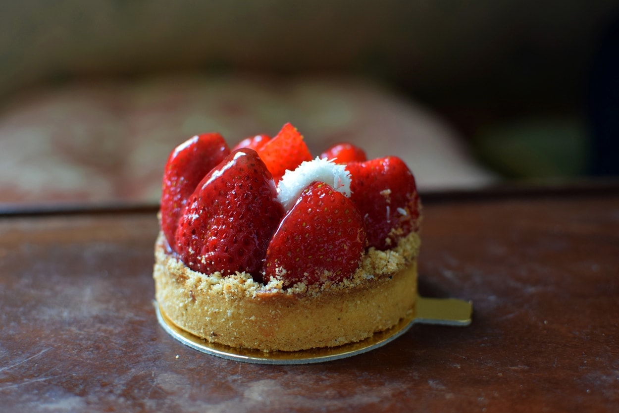 delicious gluten free strawberry tart